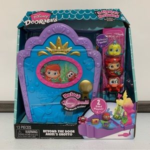 Disney Doorables Beyond the Door Ariel’s Grotto Playset-New